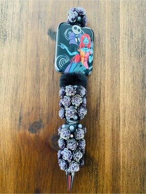 👻 Nightmare Before Christmas Themed Floral Pen